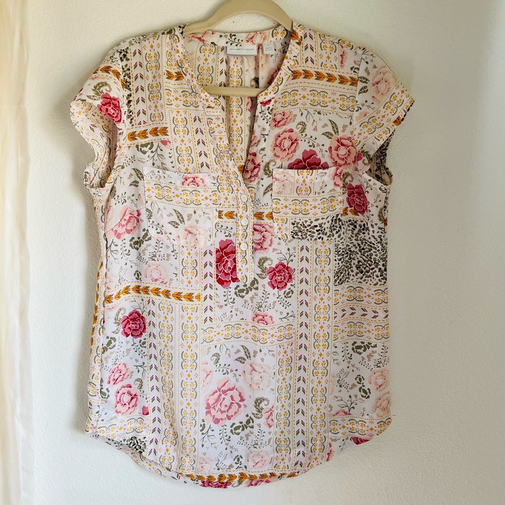 New York and Company Blouse size small